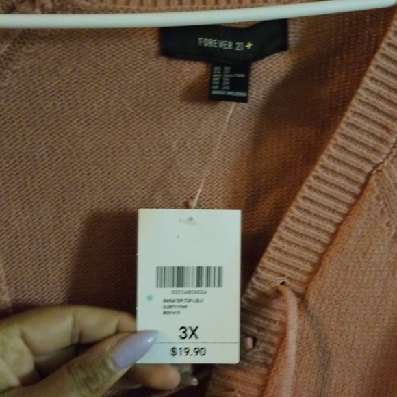FOREVER 21 PLUS SIZE WOMEN SEXY SWEATER - Picture 2 of 2